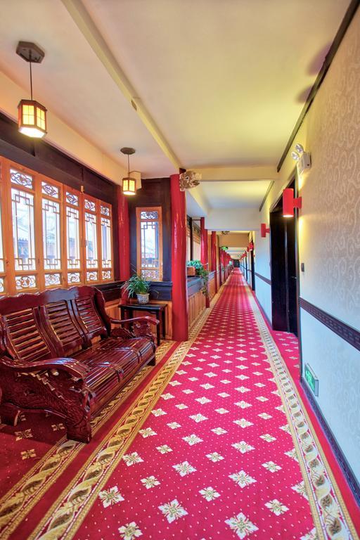 Lijiang Wangfu Hotel Экстерьер фото