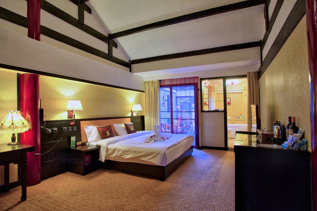 Lijiang Wangfu Hotel Экстерьер фото
