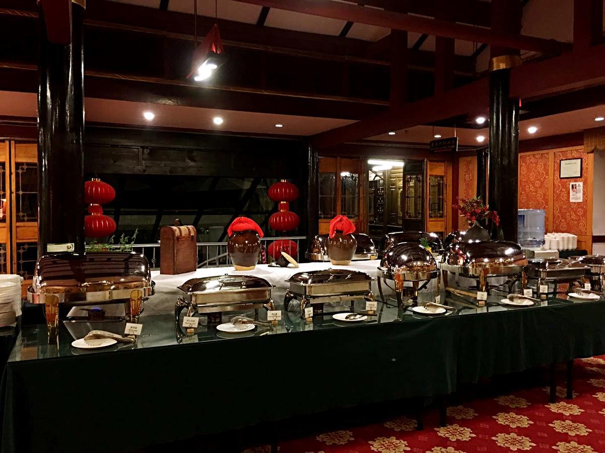 Lijiang Wangfu Hotel Экстерьер фото