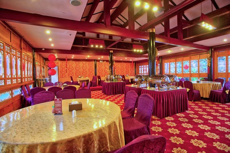Lijiang Wangfu Hotel Экстерьер фото