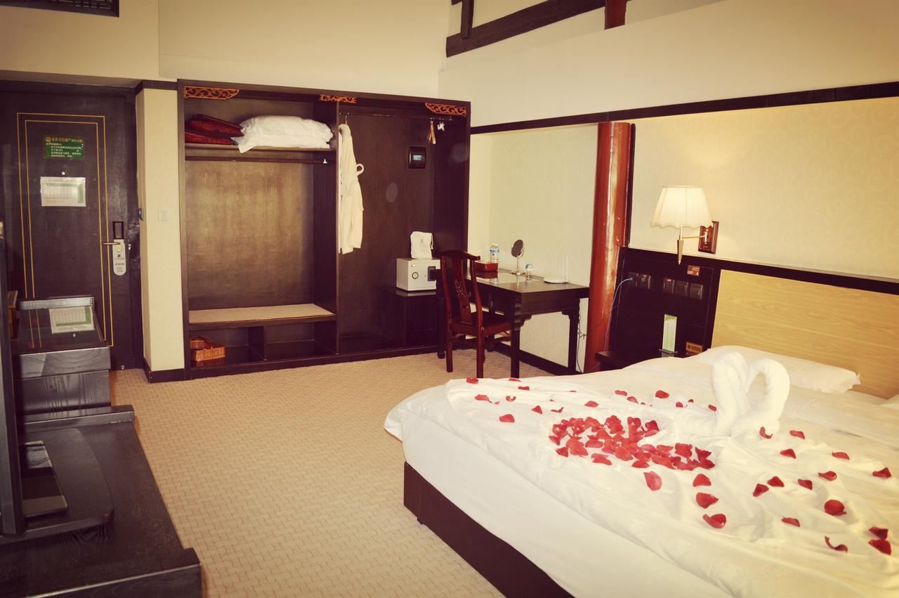 Lijiang Wangfu Hotel Экстерьер фото