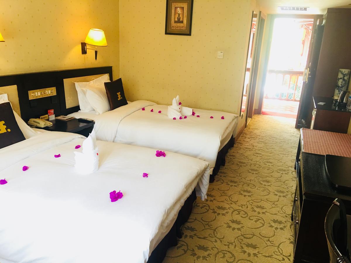 Lijiang Wangfu Hotel Экстерьер фото