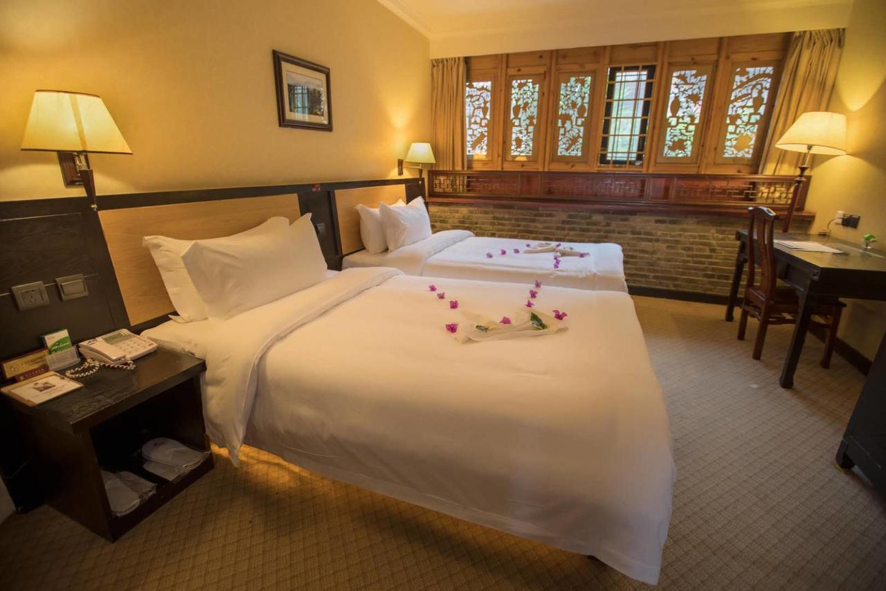 Lijiang Wangfu Hotel Экстерьер фото