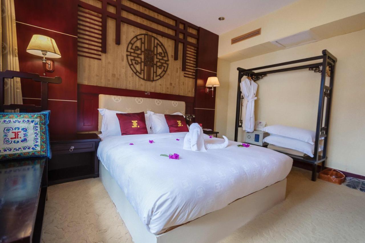 Lijiang Wangfu Hotel Экстерьер фото