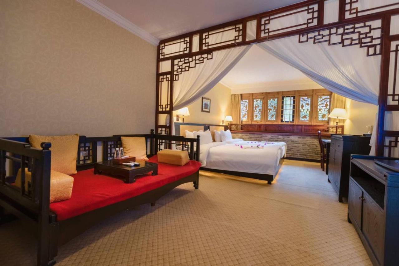 Lijiang Wangfu Hotel Экстерьер фото
